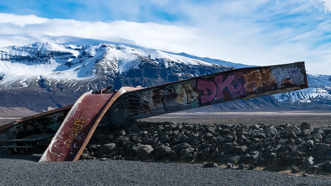 Skeiðará Bridge Monument 