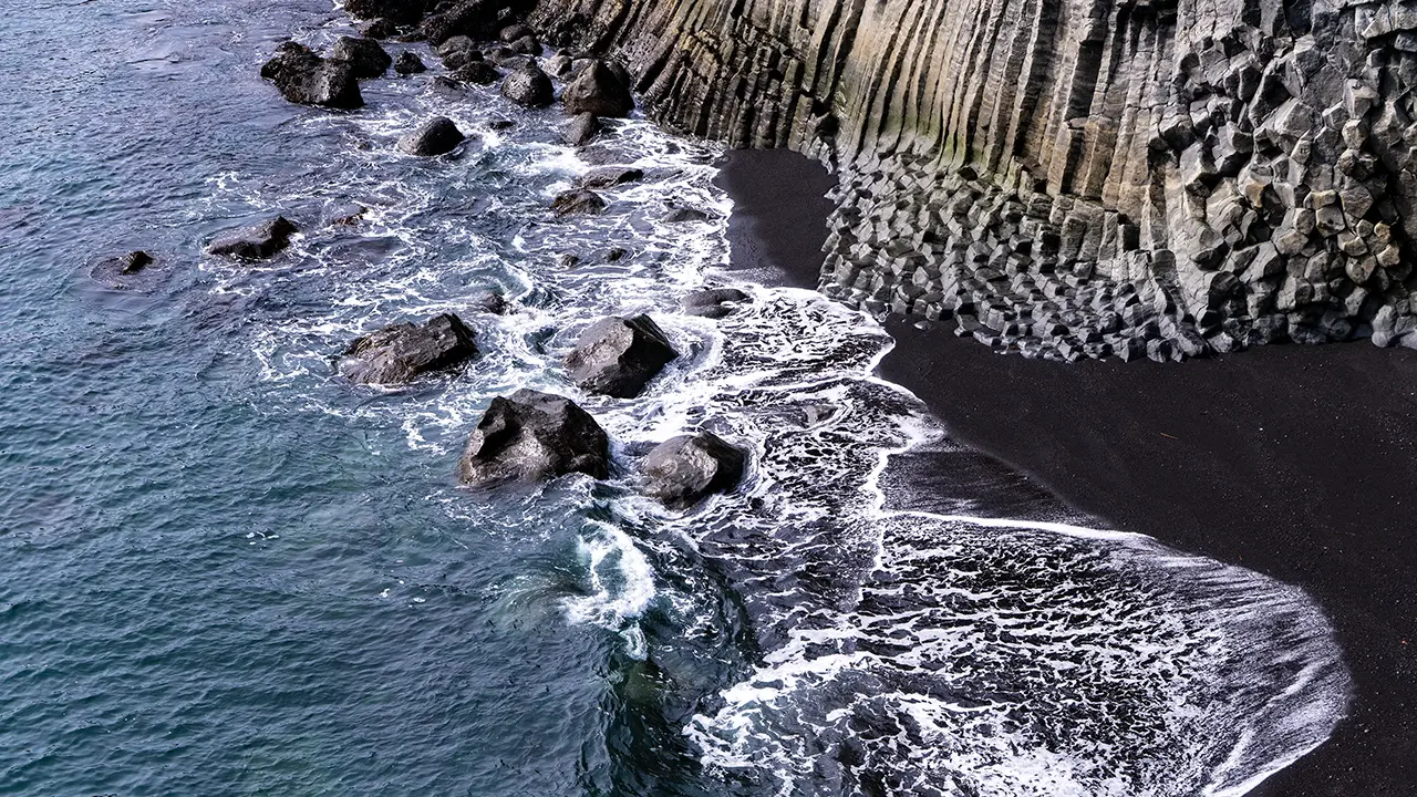 Arnarstapi Cliff